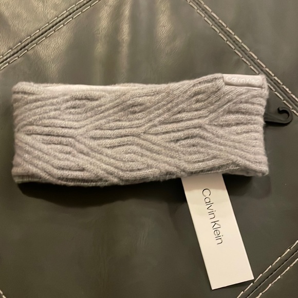 Calvin Klein Headband - Picture 1 of 3
